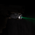 Lanterna dedicada Nitecore NPL25GL com até 900 lúmens